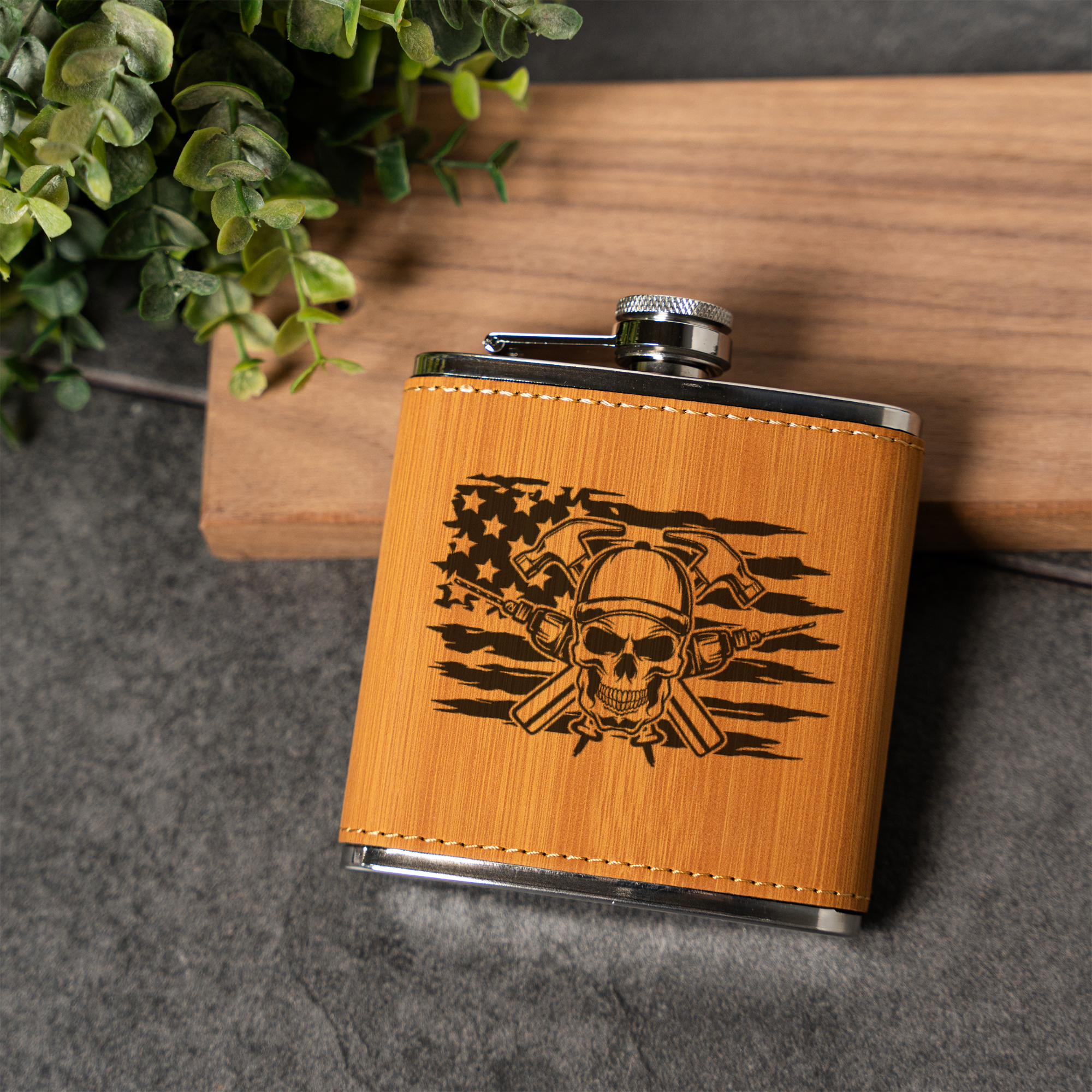 Engraved Construction Flask | Skull Carpenter Flask | Hammer & Drill Gift | Contractor Gift for Men | Woodworker Flask | Father's Day Gift